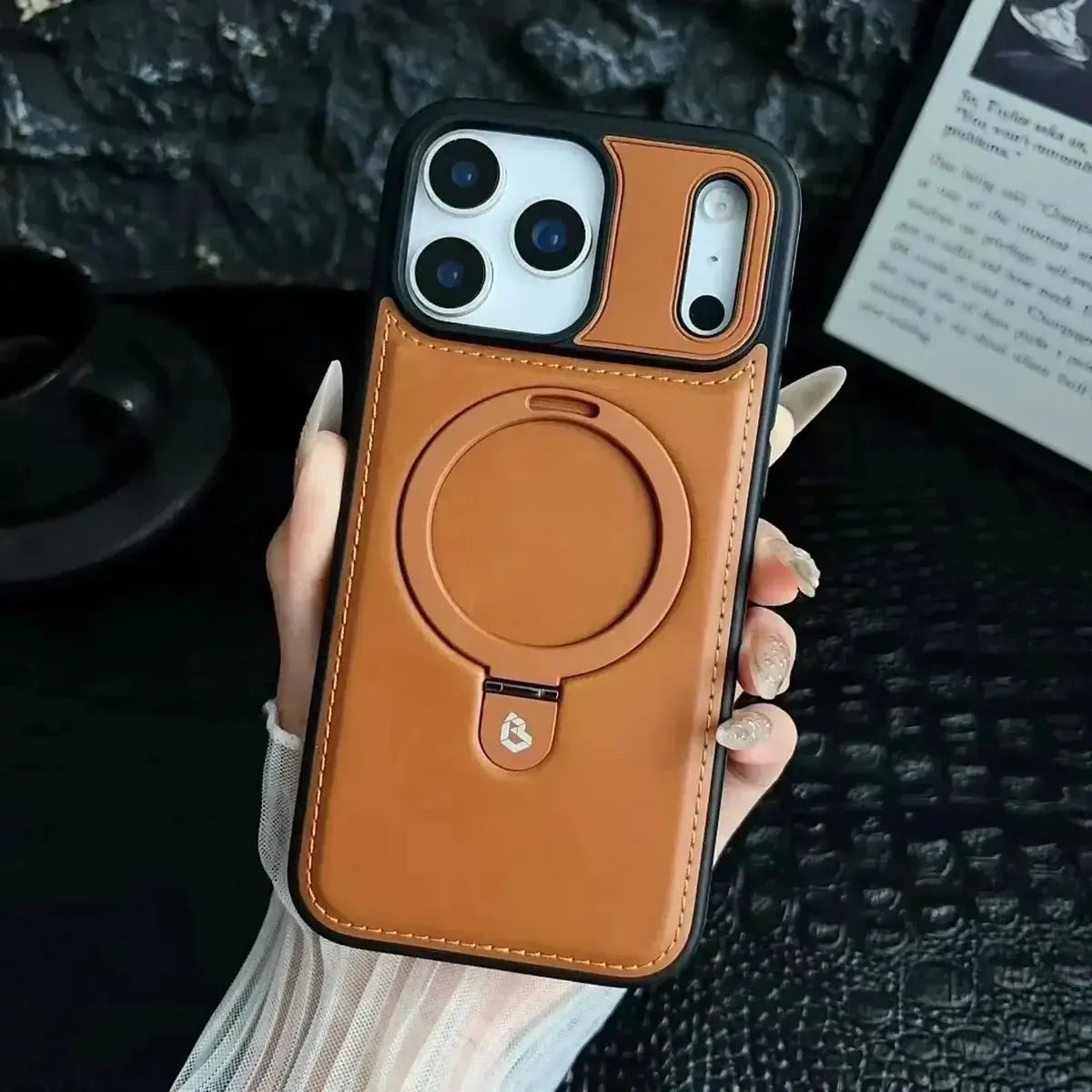 The Mateo Classic Leather Case